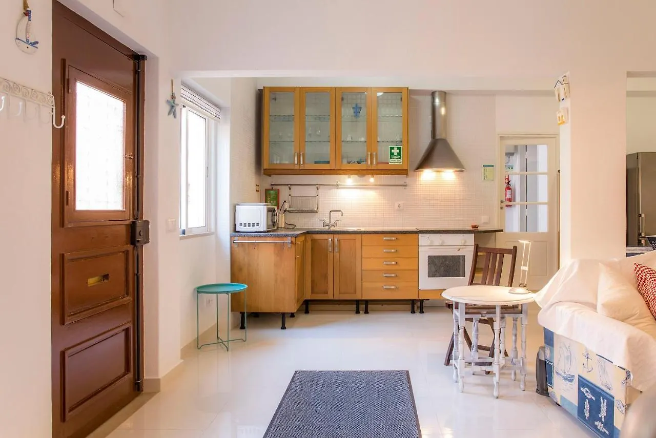 B34 - Central Townhouse In Lagos Portugal